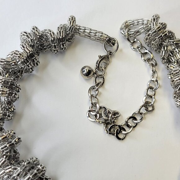 Silver Choker Necklace in a silvertone - Picture 4 of 8